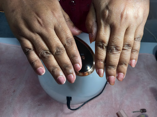 Grannye’s Nail Spa