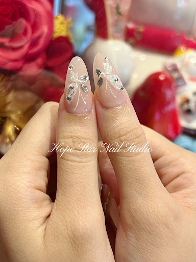 Hopestar_nail studio