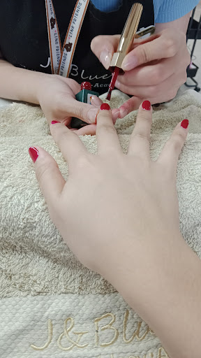J & Blue Nail Garden