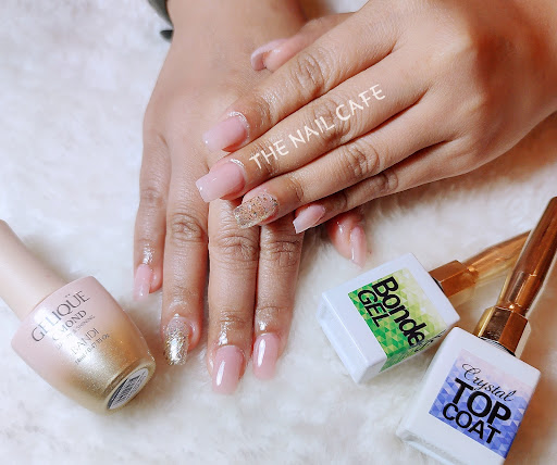 June Nail Studio (JNS)