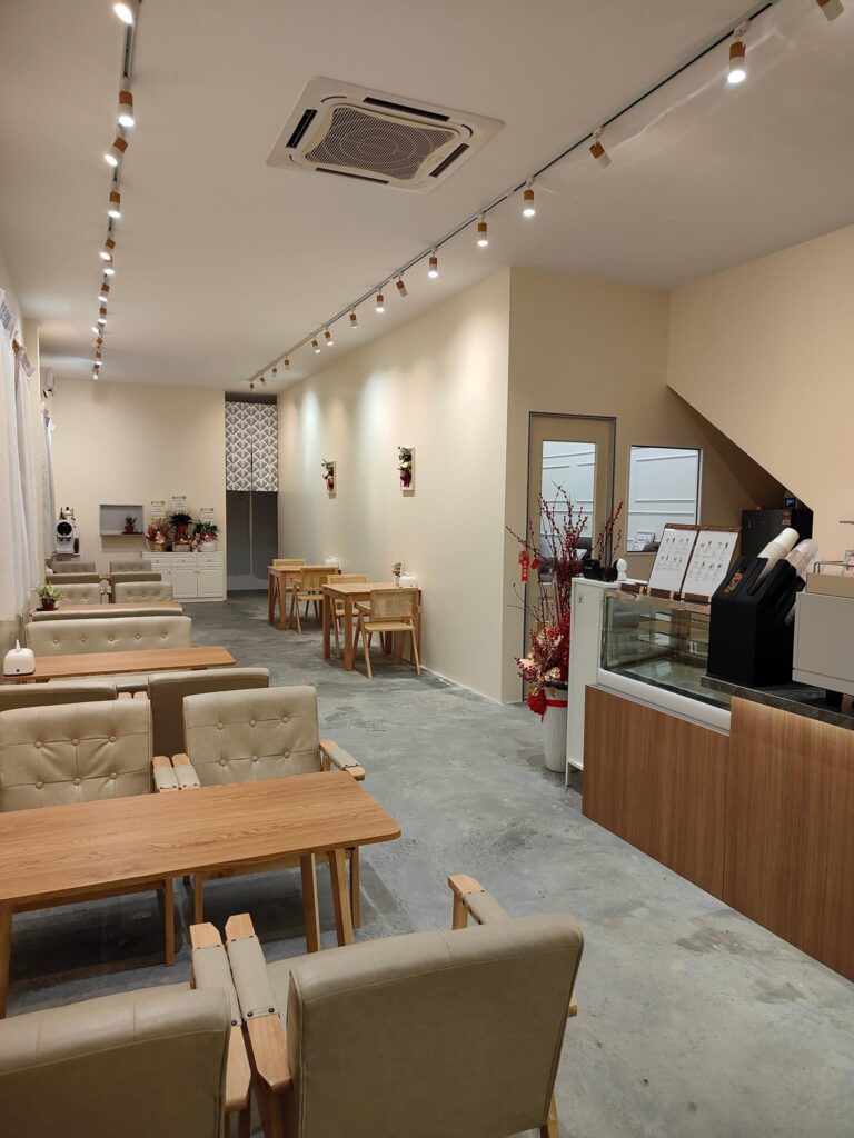 KATURIE NAILS CAFE