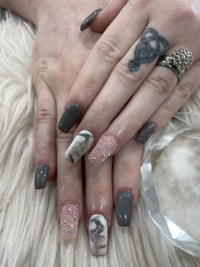 Maya nail