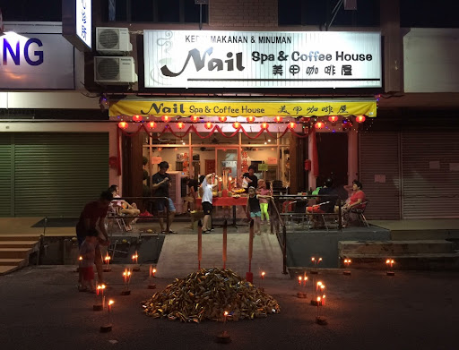 Nail Spa & Coffee House