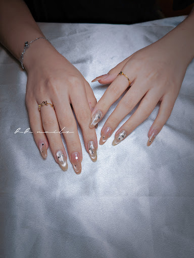 QQ Nails Art