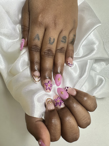Shewants nail