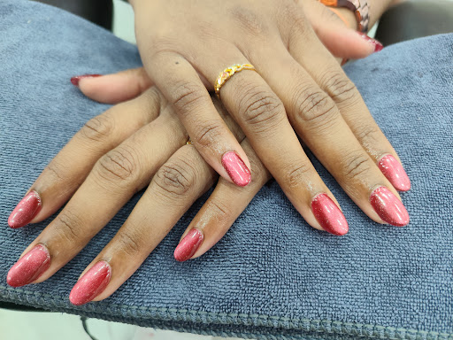 Tia Beauty Nail Spa Batu 6